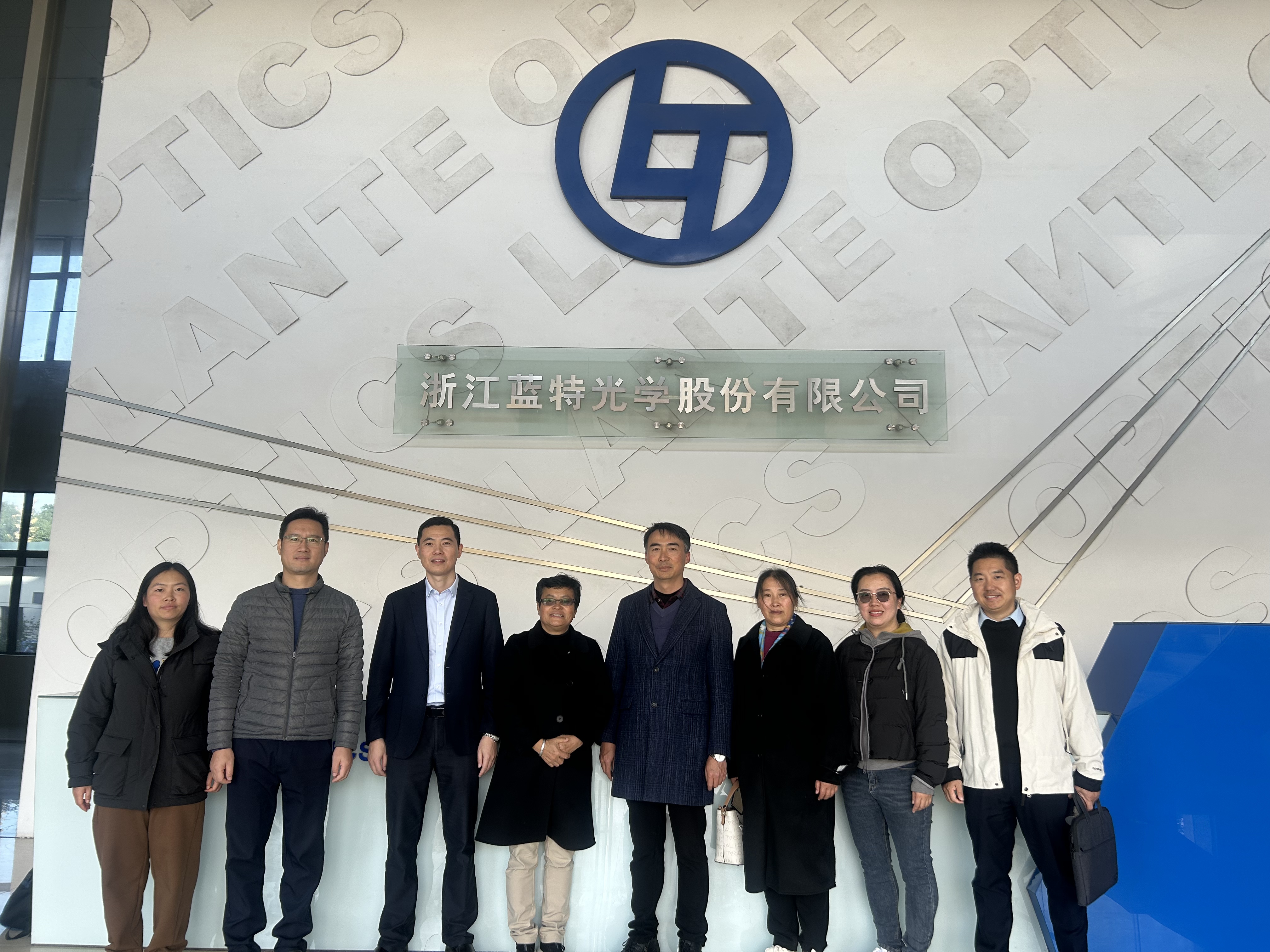 蓝特光学2.jpg